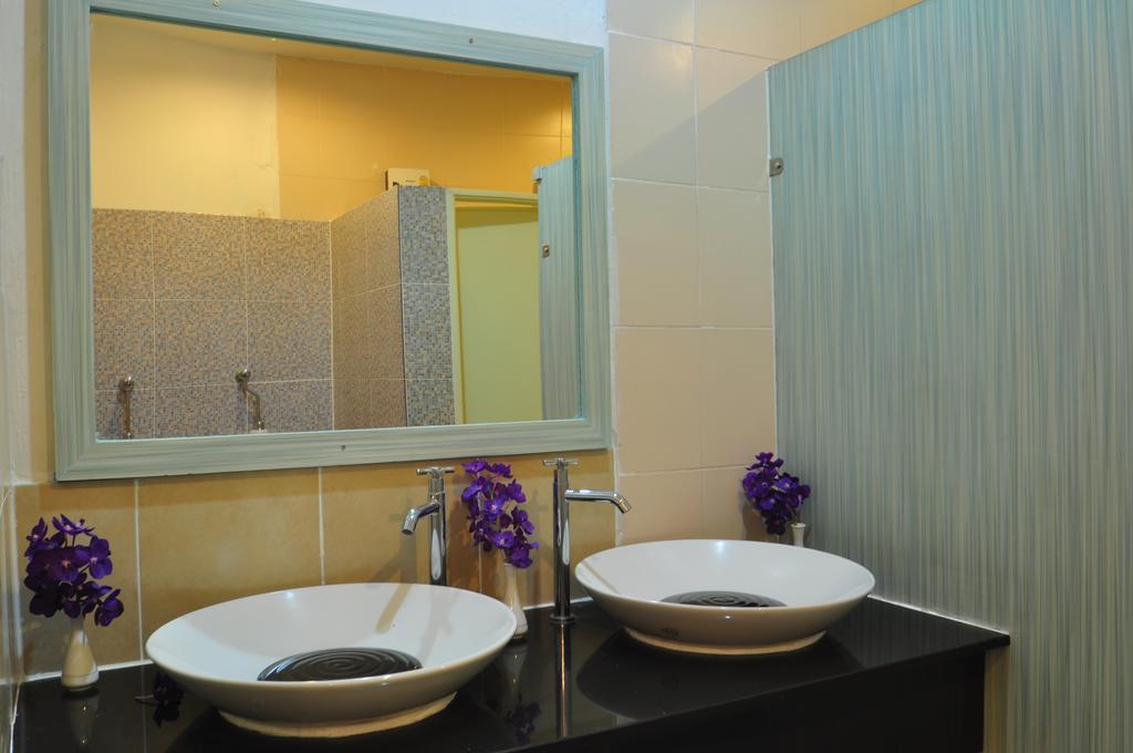 בנגקוק Orchid Hostel מראה חיצוני תמונה