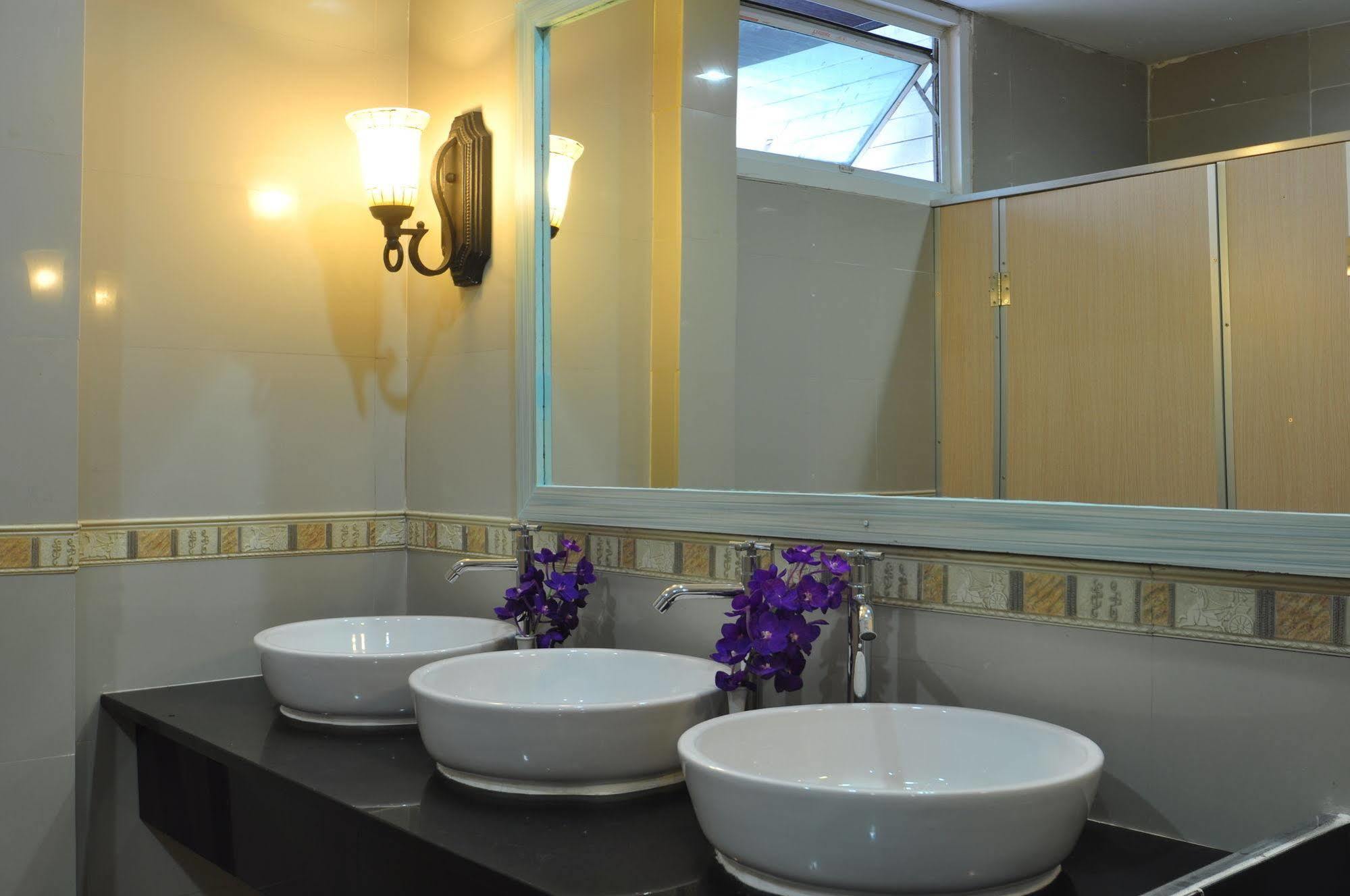 בנגקוק Orchid Hostel מראה חיצוני תמונה