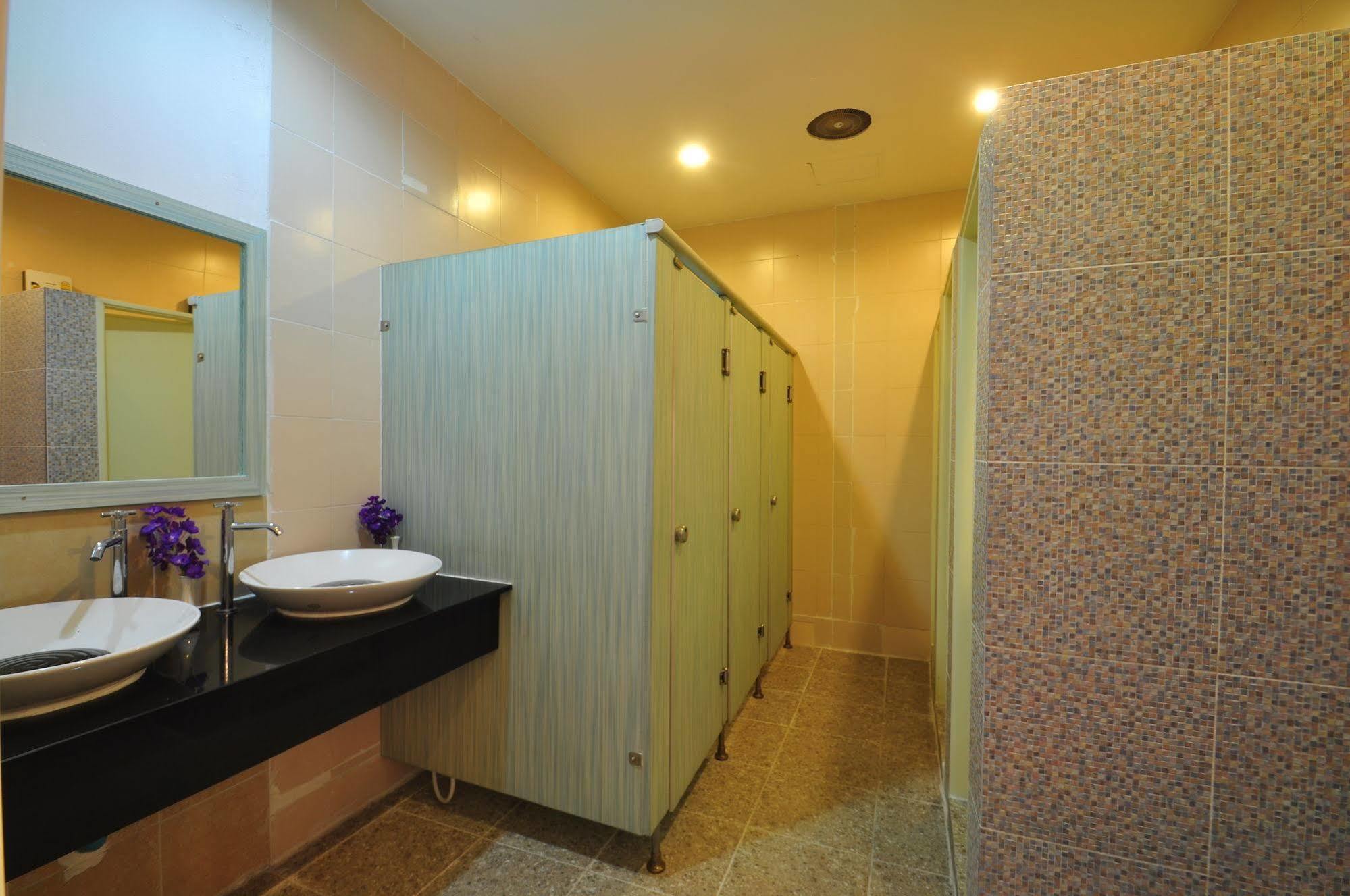 בנגקוק Orchid Hostel מראה חיצוני תמונה